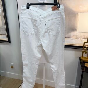 White Levi's Denim Jeans - Back Pocket Tab Visible